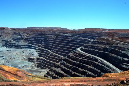 The Superpit